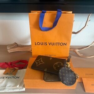 Louis Vuitton Brown 3 Change Purse Monogram Set